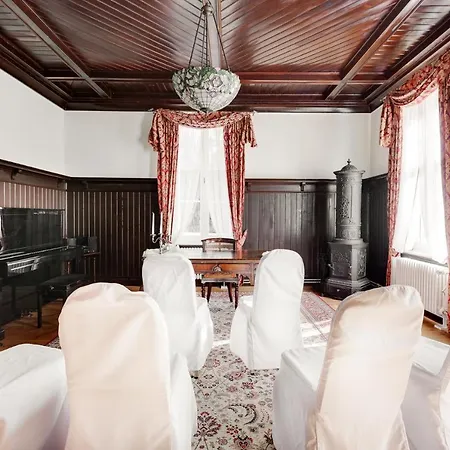 فندق Garni Jagdschloss Mit Fruehstuecksbuffet & Schlosskueche Fuer Selbstversorger 3*