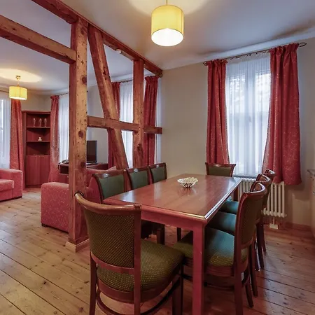 Garni Jagdschloss Mit Fruehstuecksbuffet & Schlosskueche Fuer Selbstversorger Waldsee (Mecklenburg-Vorpommern)