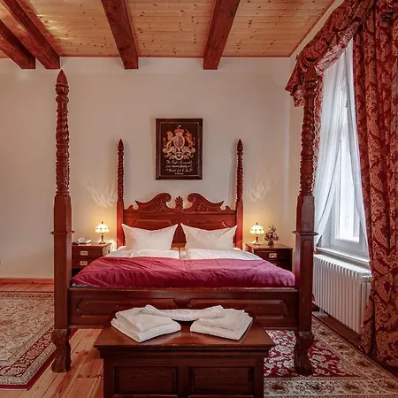 Garni Jagdschloss Mit Fruehstuecksbuffet & Schlosskueche Fuer Selbstversorger فندق
