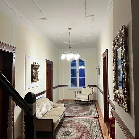 Hotel Garni Jagdschloss Mit Fruehstuecksbuffet & Schlosskueche Fuer Selbstversorger 3*