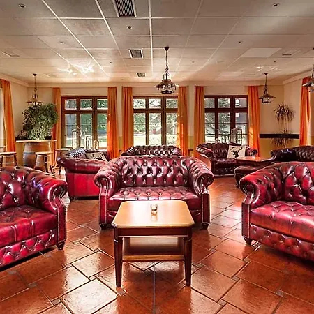 Hotel Garni Jagdschloss Mit Fruehstuecksbuffet & Schlosskueche Fuer Selbstversorger