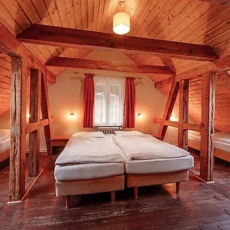 Garni Jagdschloss Mit Fruehstuecksbuffet & Schlosskueche Fuer Selbstversorger 3* Waldsee (Mecklenburg-Vorpommern)