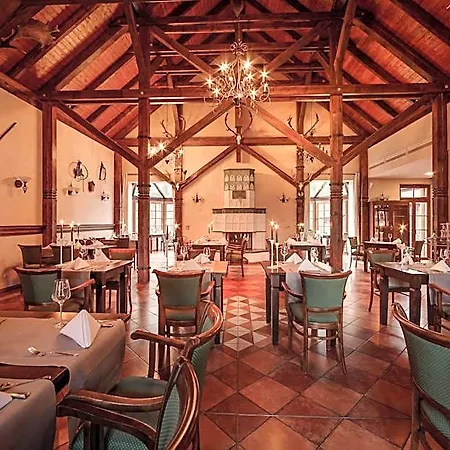 Garni Jagdschloss Mit Fruehstuecksbuffet & Schlosskueche Fuer Selbstversorger Hotel Waldsee (Mecklenburg-Vorpommern)