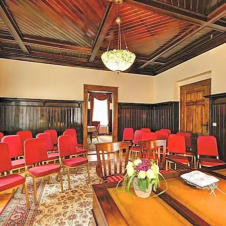 Garni Jagdschloss Mit Fruehstuecksbuffet & Schlosskueche Fuer Selbstversorger 3* Waldsee (Mecklenburg-Vorpommern)