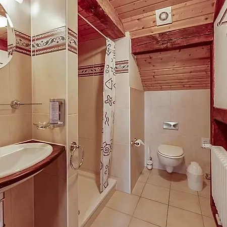 Garni Jagdschloss Mit Fruehstuecksbuffet & Schlosskueche Fuer Selbstversorger 3*