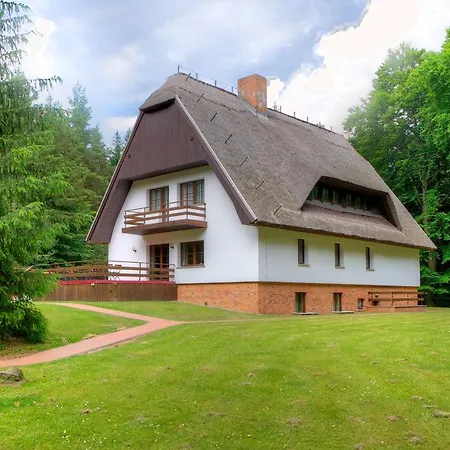 Garni Jagdschloss Mit Fruehstuecksbuffet & Schlosskueche Fuer Selbstversorger 3* Waldsee (Mecklenburg-Vorpommern)